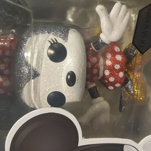 Disney Minnie Mouse Diamond Collection Funko Pop #23 - Picture 3 of 10
